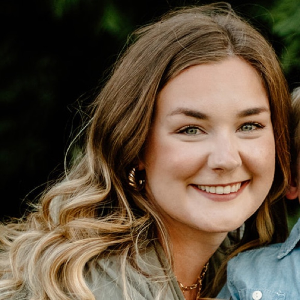 Meet your Posher, Jillian